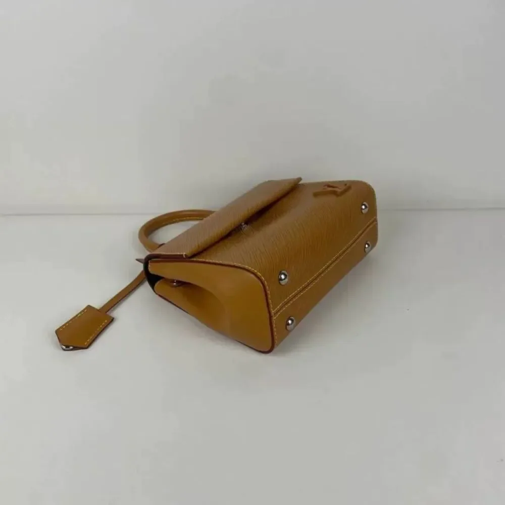 Louis Vuitton Women Pre-Loved Bag Brand New Condition